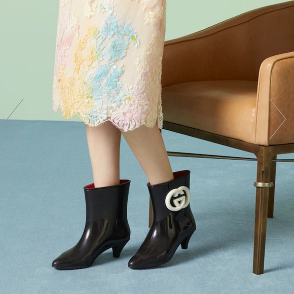 Gucci WOMEN'S ANKLE BOOT WITH INTERLOCKING G - Picture 2 of 7